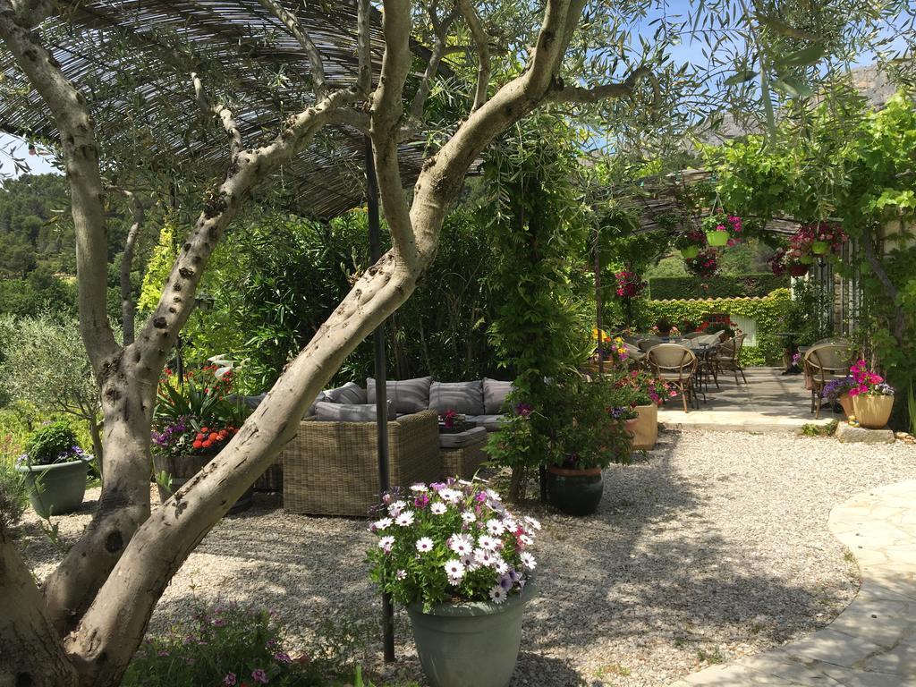 Le Grand Jardin Bed & Breakfast Lafare Exterior photo